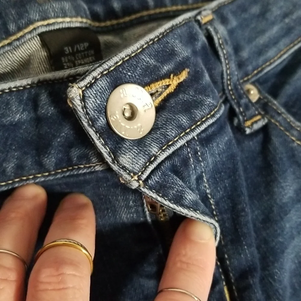 A.N.A Shorts Capris or Ankle Pants - Picture 7 of 16